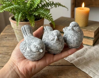 Set of 3 Concrete Bird Statues – Outdoor Garden Decor, Shelf Accent, Yard Art & Gift Idea.
