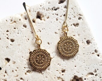 Gold plated modern earrings//Gold coin drop earrings//Sculptural drop earrings//modern 24k gold plated earrings//