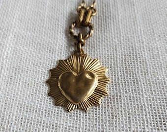 Vintage gold Sacred Heart pendant, brass milagro heart pendant necklace, Brass layering chain  vintage brass chain// The Milagritos necklace