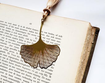 Gingko leaf bookmark//lux brass forever bookmark// tassel bookmark// Nature lover bookmark//cozy cottagecore bookmark// brass bookmark