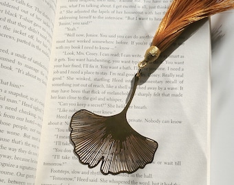 Gingko leaf bookmark//lux brass forever bookmark// tassel bookmark// Nature lover bookmark//cozy cottagecore bookmark// brass bookmark