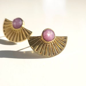 Pink star sapphire stud earrings//Gold Sunburst stud earrings// brass sunbeam earrings