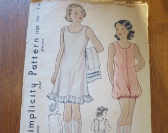 1908 Antique Sewing Pattern with Dress /& Combination Undies 14 Inch Doll # 141
