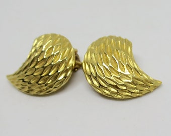 Gold Wing Earrings Carved "Feathers" Texture Vintage 1980's Curved Teardrop Shape Clip On Earrings One Inch