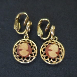 Round Cameo Dangle Earrings Victorian Revival Classic Gold Filigree Setting Resin Cameos Signed HC Vintage 1960&#39;s-70&#39;s Clip Ons 1 1/8 in