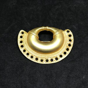 Gold Museum Replica Brooch Ancient Pre-Columbian Reproduction Pendant Amulet Adaptation 2 x 1.5 inches