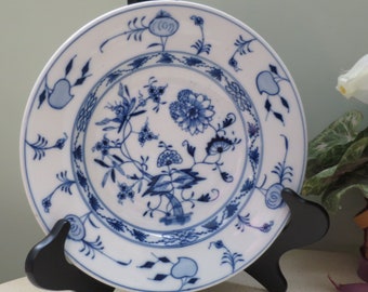 1900's Flow Blue Soup Bowl Blue Onion Pattern TK Thun Kalovarsky 9 inch Soup/Serving Bowl Vintage Blue White Bohemia Porcelain Tableware