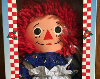 MIB Raggedy Ann Doll 85th Anniversary Applause Edition  Vintage 1999 Commemorative 17" Doll Blue Dress White Apron Yarn Hair Johnny Gruelle