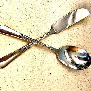 Inspiration Sugar Spoon, Butter Knife Rogers Bros. IS Overlaid Silver Plate Flatware 2 pcs Art Deco Vintage 1933