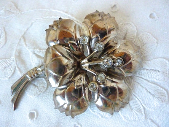 Art Deco Flower Brooch Rhinestone Accents Silver … - image 1