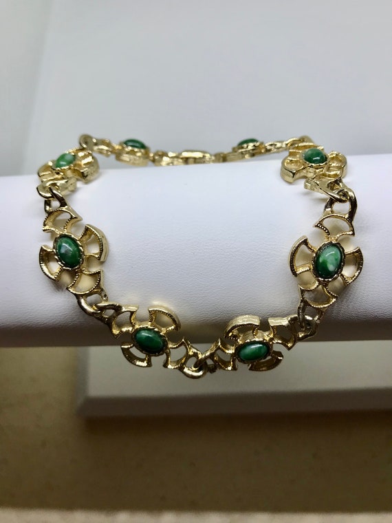 Gold Maltese Cross Bracelet Oval Green Marbled Luc