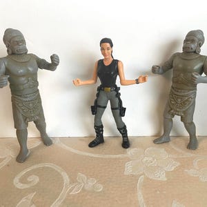 Playmatesトゥームレイダーララ・BATMANセット Tomb Raider Playmate - Etsy
