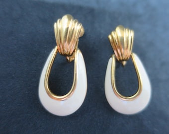 Napier Door Knocker Earrings Gold Cream Oval Hoops Adjustable Screw Back Clip Ons Signed Napier Vintage 1990's Classic Fashion Jewelry