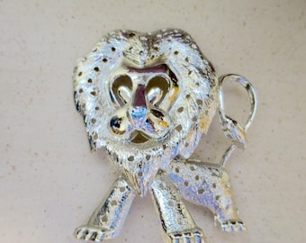 Lion Earring Tree Standing Silver Plated Finish Vanity Accessory by Torino Mid Century Vintage 1960-70s Jewelry Stand 5.5 inches