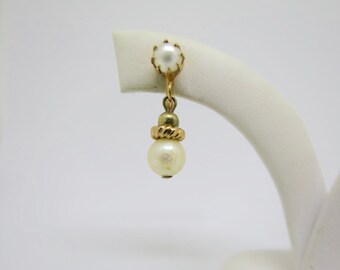 Cultured Pearl Drop Earrings Gold Finish 6 mm Pearl Dangle Screw Backs 1940s Genuine Pearl Fashion Jewelry Bridal Wedding Earrings