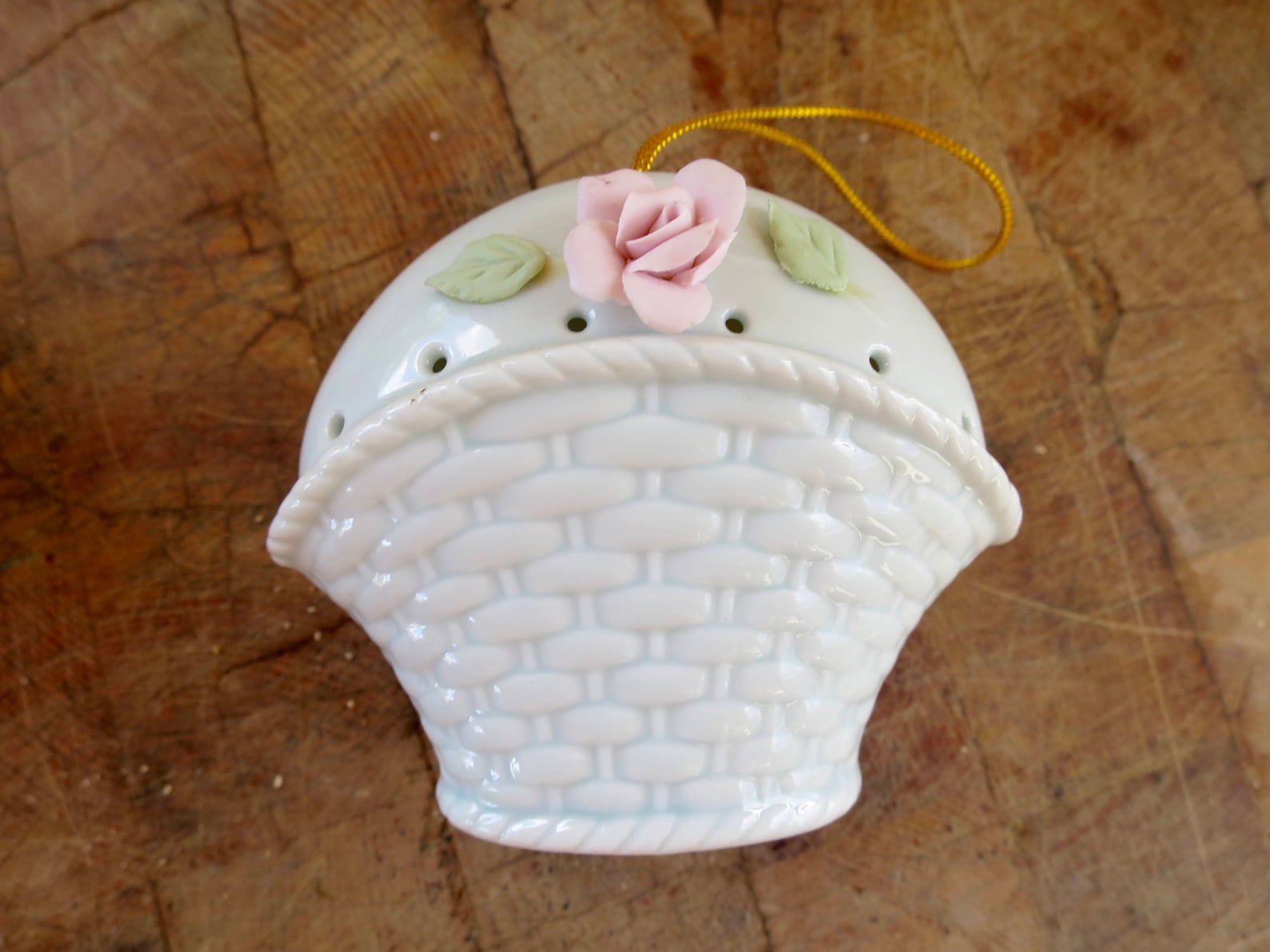 3 Sachet Pomanders Vintage Closet Porcelain Potpourri Holders Etsy