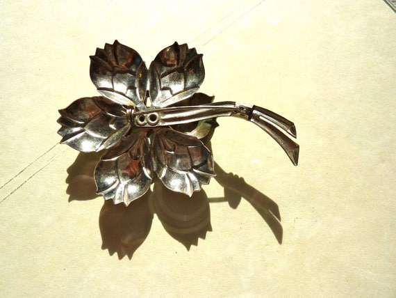 Art Deco Flower Brooch Rhinestone Accents Silver … - image 4