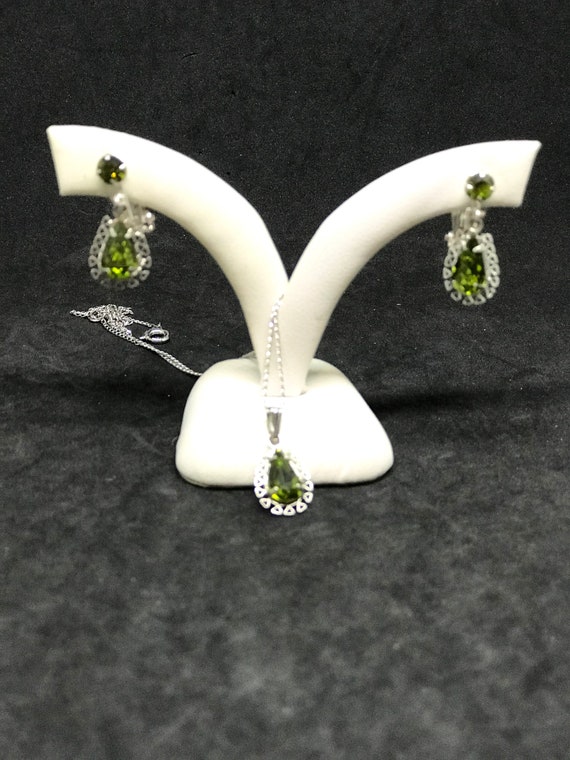 Green Teardrop Rhinestone Necklace & Earrings Sil… - image 2