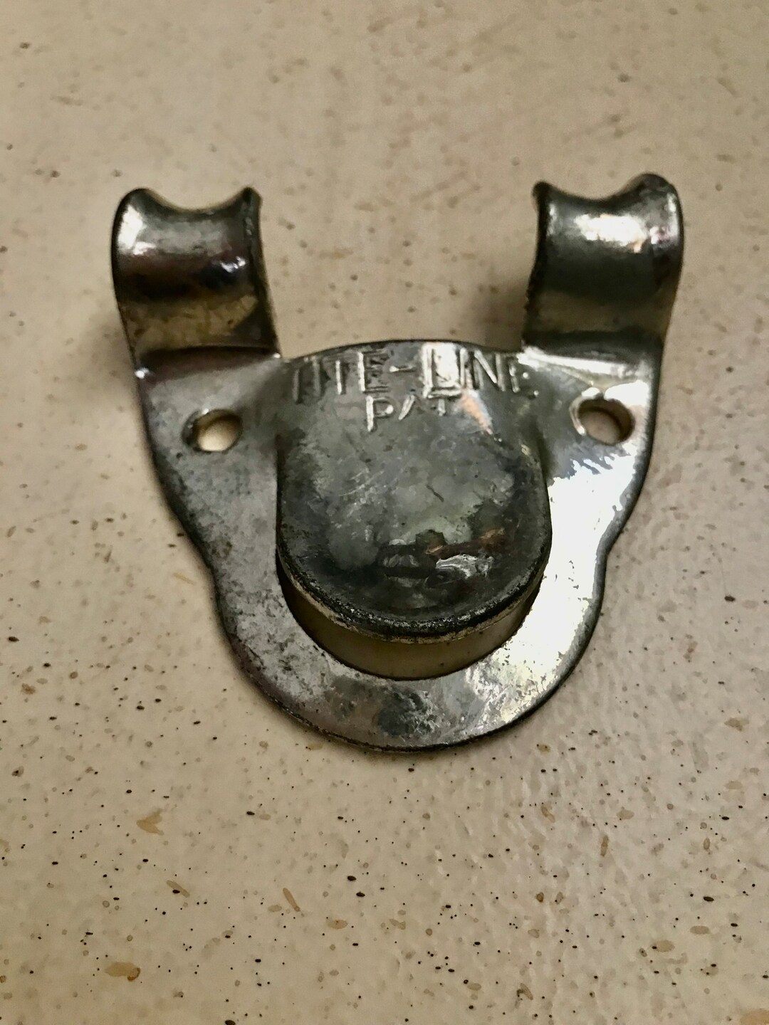 Titeline Rope Bracket Clamshell W/ Rope Guards Chrome Finish Metal 2.5