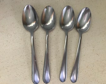 4 Table Spoons World Stainless Tablespoons Vintage 1970s Replacement SS Flatware Replacement Silverware