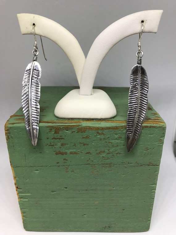 Silver Feather Dangle Earrings Southwest Style Sin