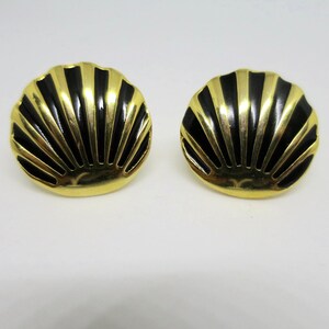 Napier Clam Shell Earrings Pierced Posts Gold Finish w/ Black Stripes 3/4" Vintage 1970's