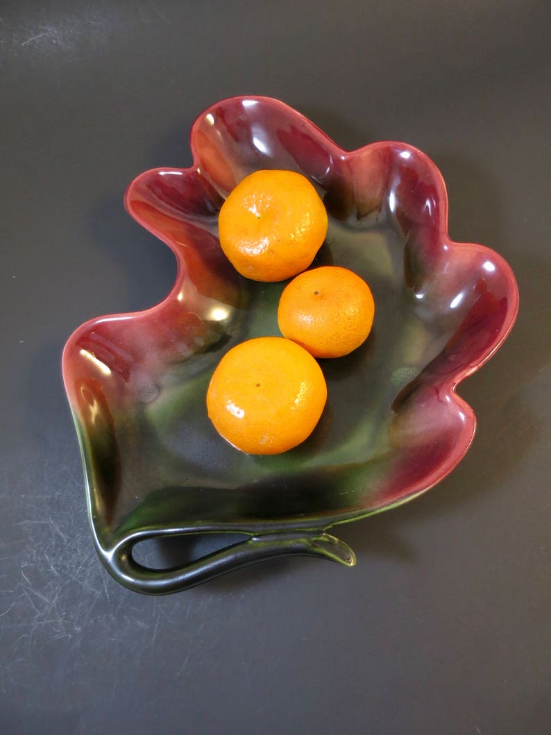 Oak Leaf Bowl Vintage Hull USA Pottery Modern Leaf Shape Dark Green inside Red Glaze Outside 13 x 10.5 inches MCM Centerpiece Bowl