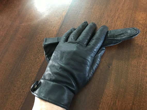 Black Leather Gloves Lined Cuff w/ Leather Accent… - image 3