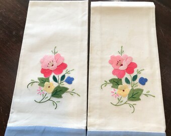 Linen Tea Towel White Pink Flowers Hand Appliqued Fagotted Blue Border  13 x 20 inches Vintage 1980s Hand/Kitchen Towel