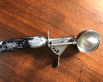 1950s SS Ice Cream Scoop Ball Head, Release Lever Black Marble Plastic Handle #402- Bi-Cor USA Made Vintage Stainless Steel Kitchen Utensil