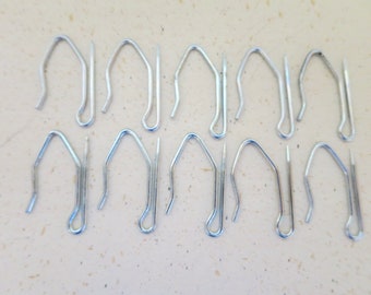10 Heavy Duty Professional Drapery Pins/Hooks for Pleated Draperies 1.5 inches long, Zinc Plated, for curtain rods and pole rings