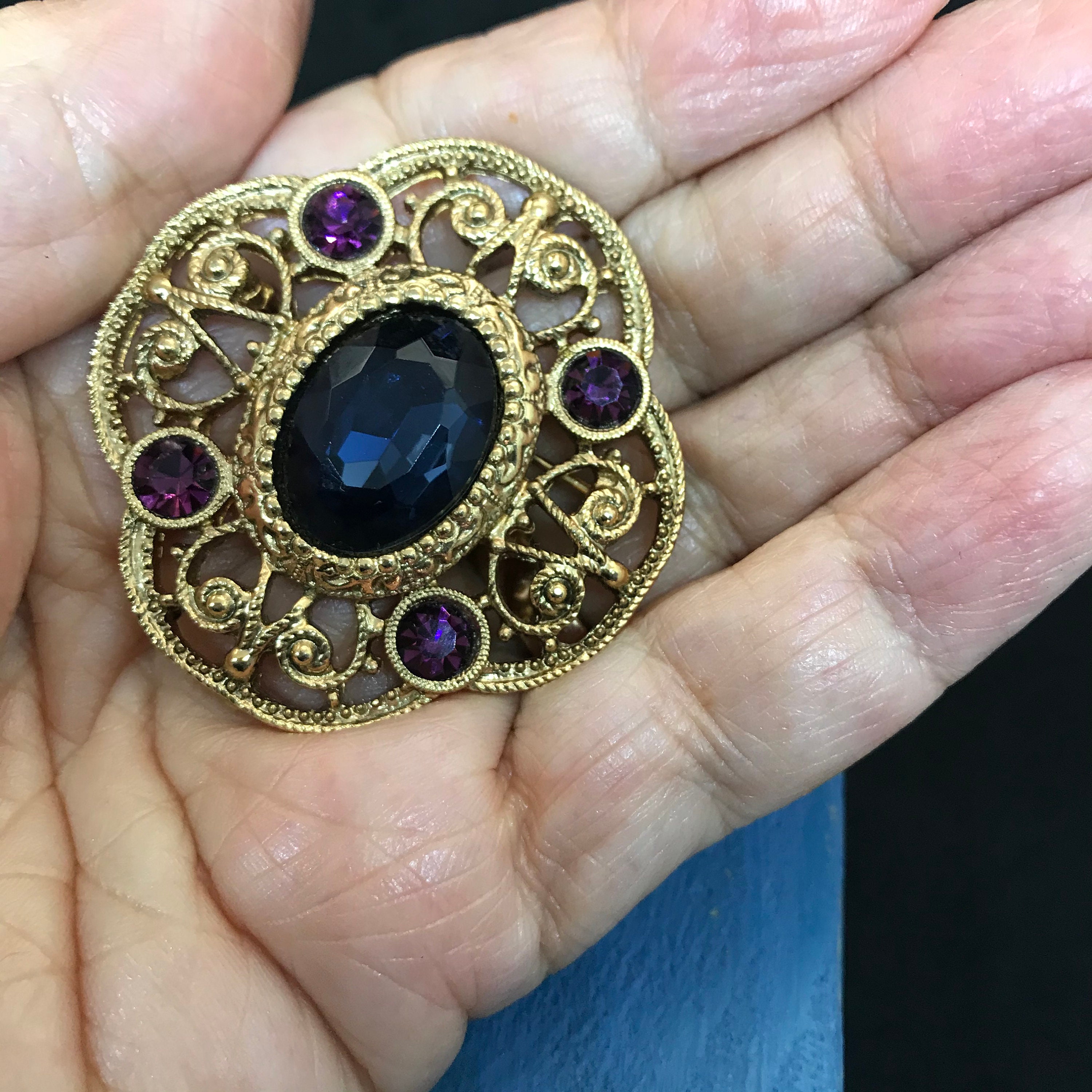 1928 Jewelry Co. Victorian Revival Brooch Blue Oval Faceted