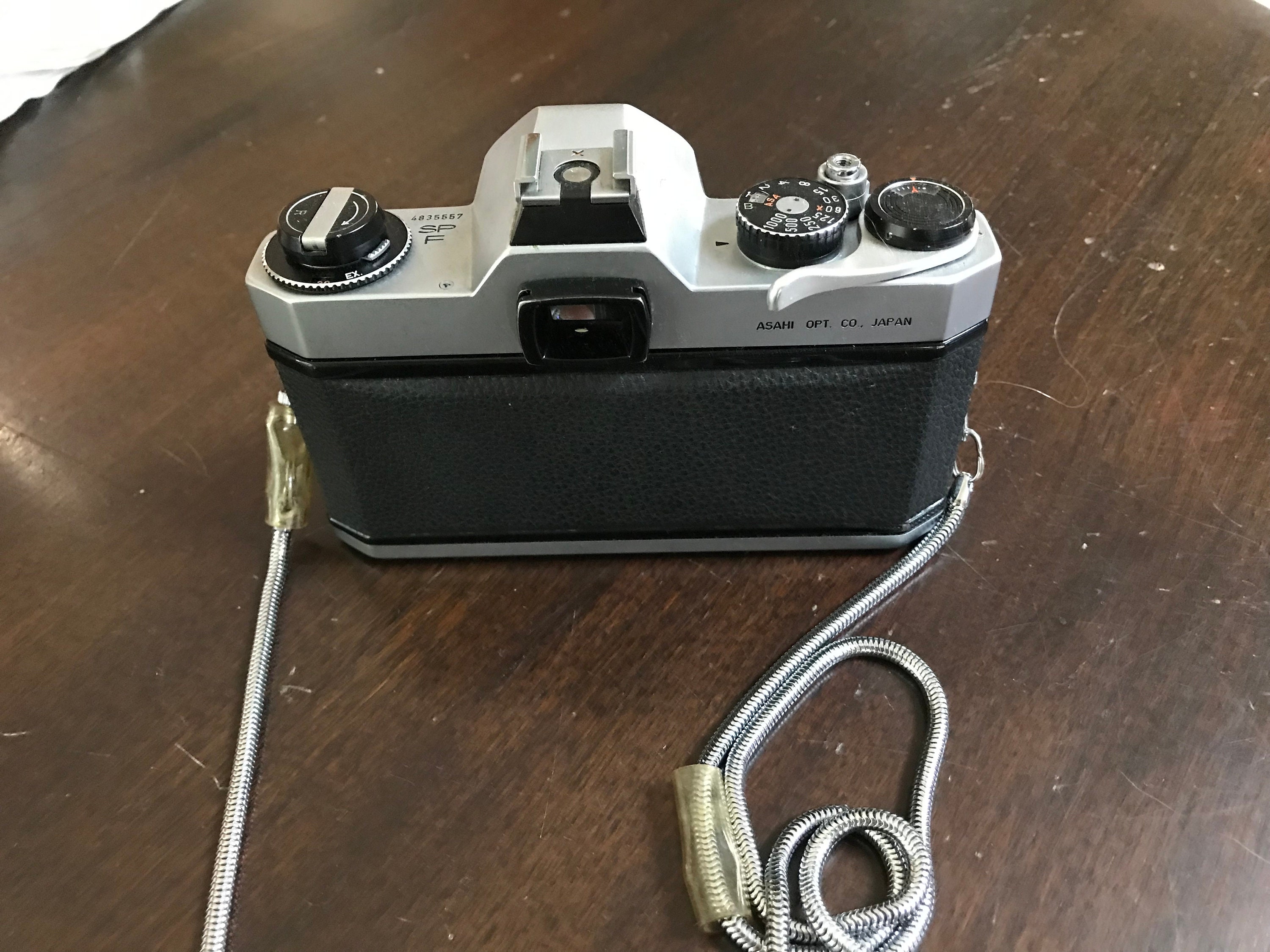 Honeywell Pentax Spotmatic F Camera, Metal Chain Strap, 35 MM