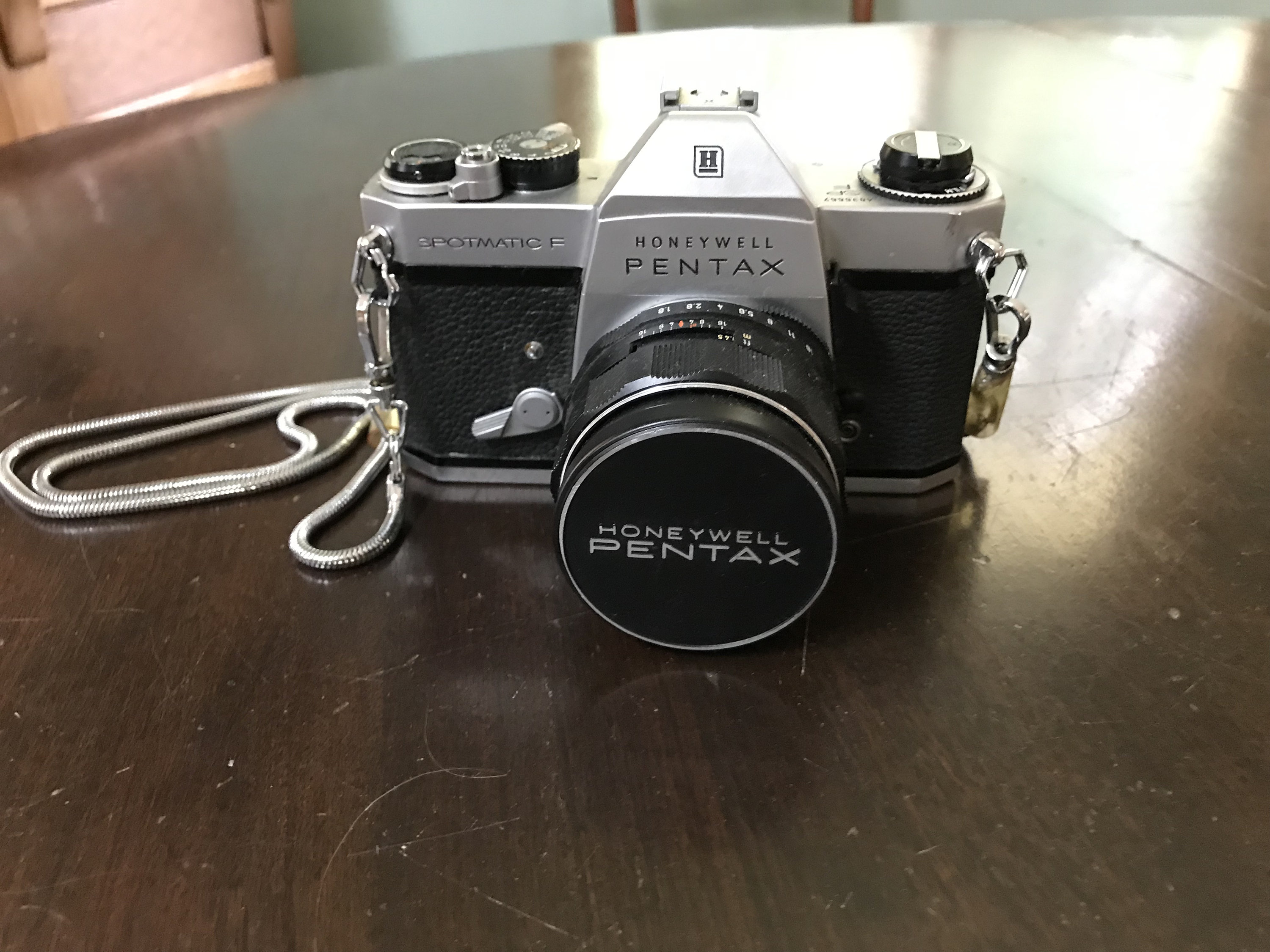 Honeywell Pentax Spotmatic F Camera, Metal Chain Strap, 35 MM