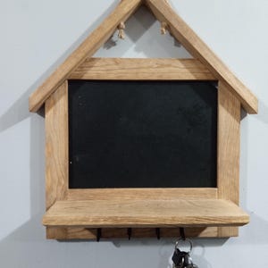 Rustic Wooden Key Holder with Chalkboard – Wall Hanging Organizer***