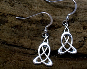 Celtic silver earrings, Art Nouveau earrings, Celtic Jewellery, Handmade, Celtic Knot, Silver drop earrings, Silver jewellery, Gift for her.
