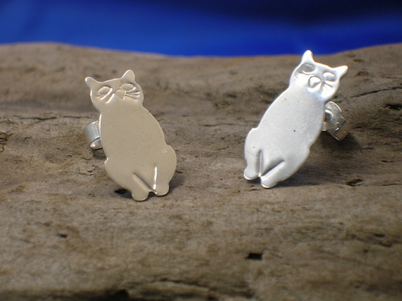 Etsy cat shop earrings