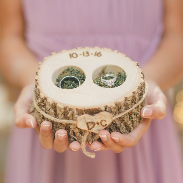 Ring Bearer Box Personalized Wood Ring Holder, Ring Box, Ring Bearer Pillow, Wood Slice, Ring Pillow Alternative