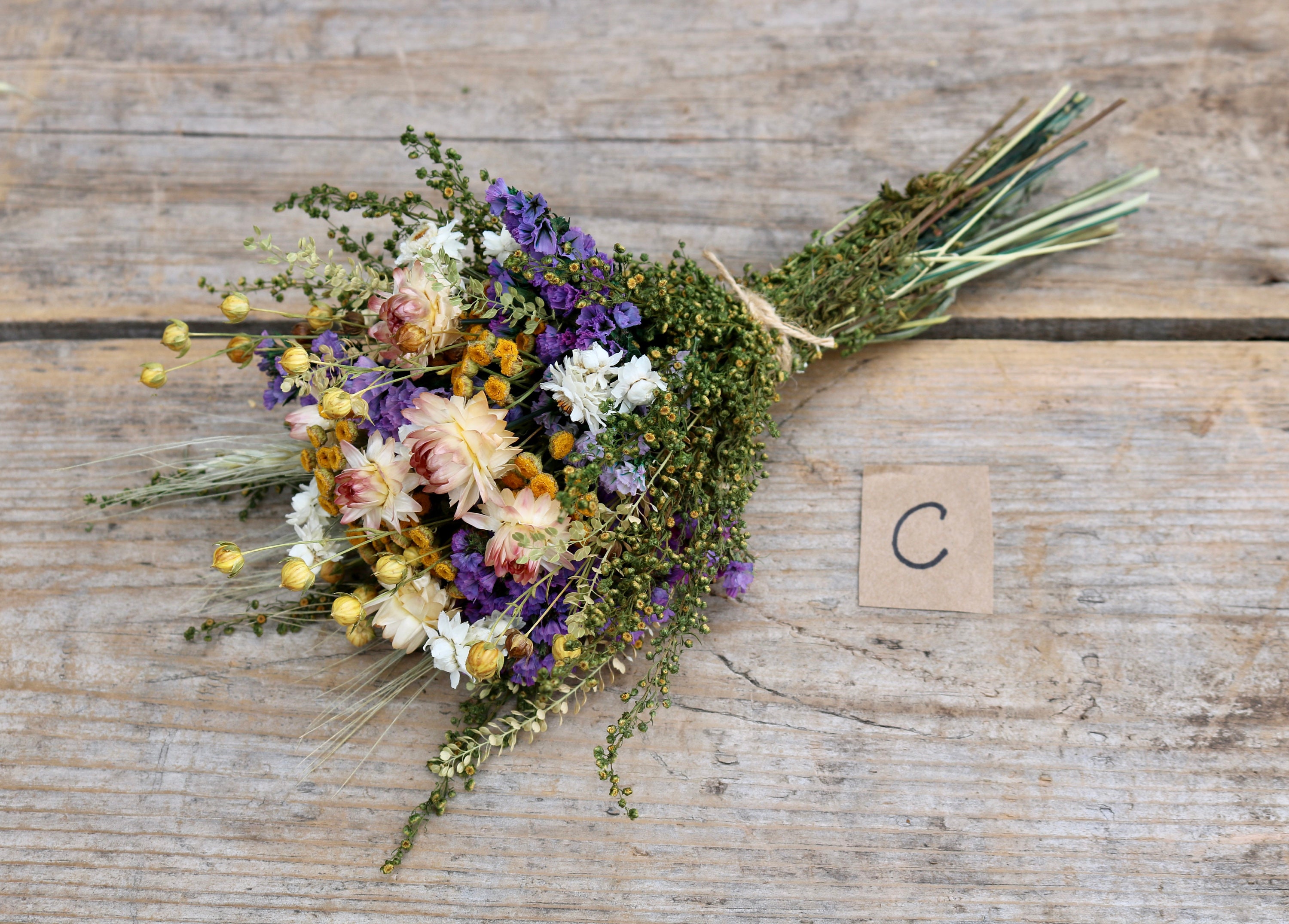 Mini Dried Flower Bouquet – GALLERY FLOWERS