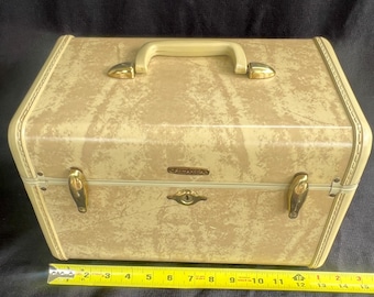 Vintage Samsonite make up, overnight, train suitcase