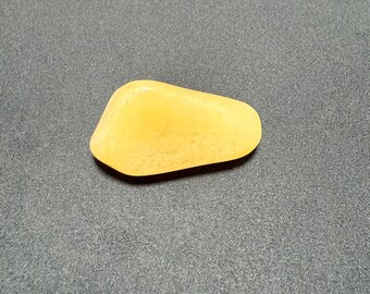 Yellow Quartz Tumbled Stone