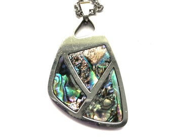 Abalone Shell Pendant| Abalone Necklace| Abalone Jewelry| Paua Shell Jewelry| Shell Jewelry| Blue green jewelry, gift for her, Canadian