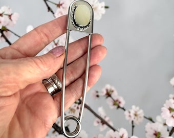 Jumbo Safety Pin Kilt Pin with Mother of Pearl Accent, Scarf, Hat, Brooch accessory