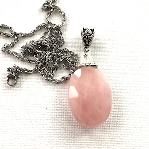 Rose Quartz Pendant Necklace: Heart Chakra Healing Stone