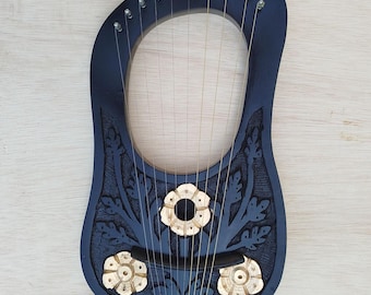 ライアー楽器（ハンドメイド） Amazon | ライアー ハープ 、リラハープ、竪琴19金属弦ボーン