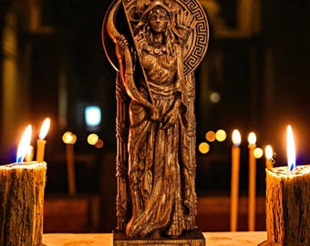 Standbeeld Artemis, beeldje Griekse godin, Grieks standbeeld, heidense godin, houten artemis, Griekse mythologie, standbeeld heidens altaar, heidens standbeeld