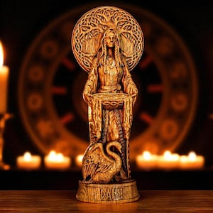 Posąg Danu, celtycka bogini Danu, figurka Danu, posąg celtyckiej bogini, posąg irlandzki, mitologia celtycka, ołtarz celtycki, figura pogańska