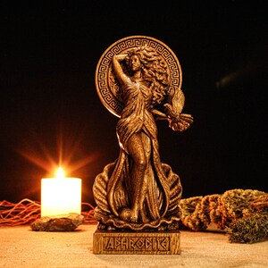 aphrodite figurine