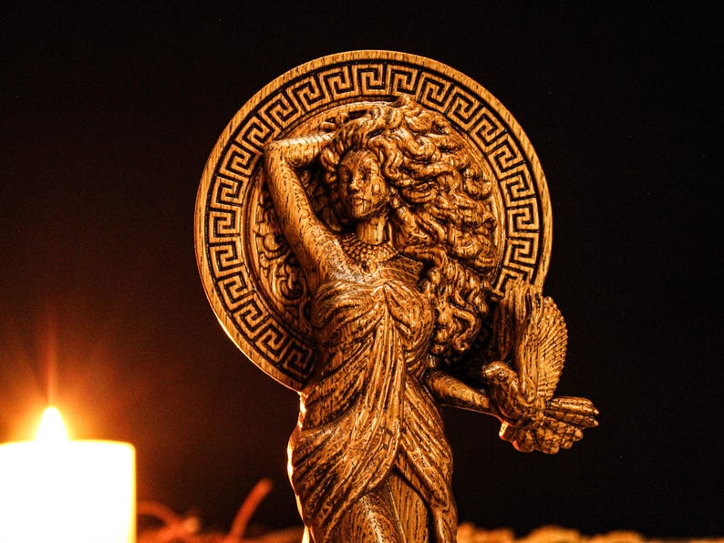 greek goddess statue