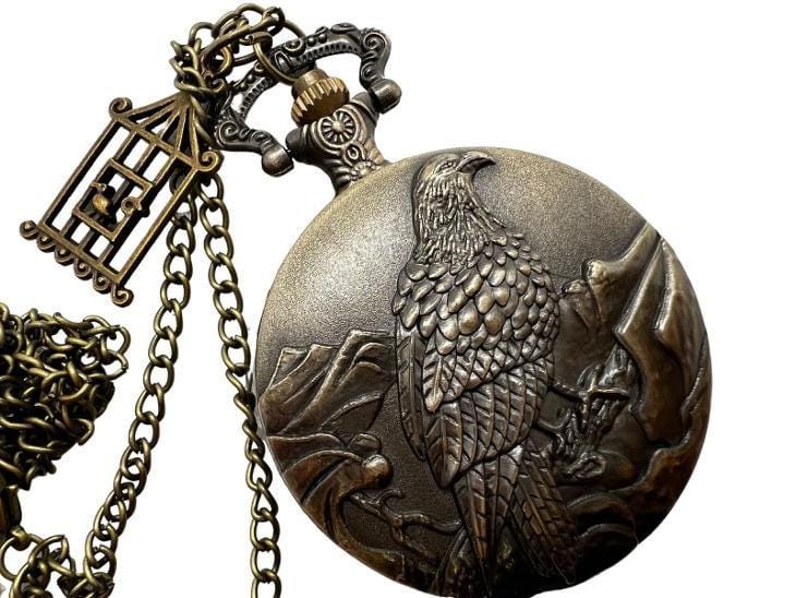 Orologio da tasca vintage Cenova 17 gioielli color oro con design a forma di aquila e dettagli decorati - Italia Orologio da tasca vintage Cenova 17 gioielli color oro con design a forma di aquila e dettagli decorati - Italia